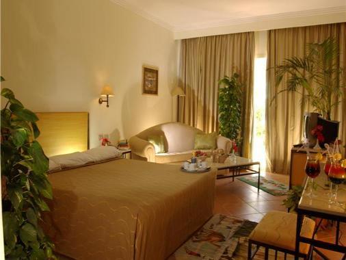 Египет, Шарм-эль-Шейх, бухта Рас ум ель Сід, Luna Sharm Hotel 3*