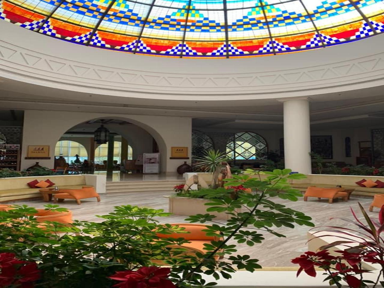 Мальдіви, готель Hurawalhi Maldives 5*
