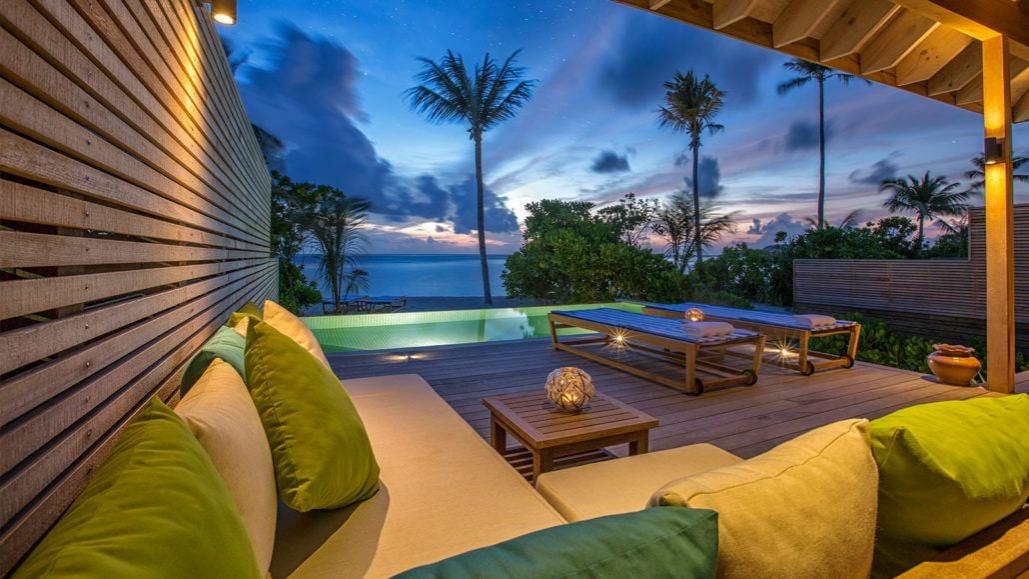 Мальдіви, готель Hurawalhi Maldives 5*
