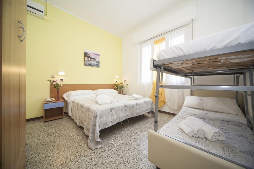 Eliseo 3*,  Ріміні
